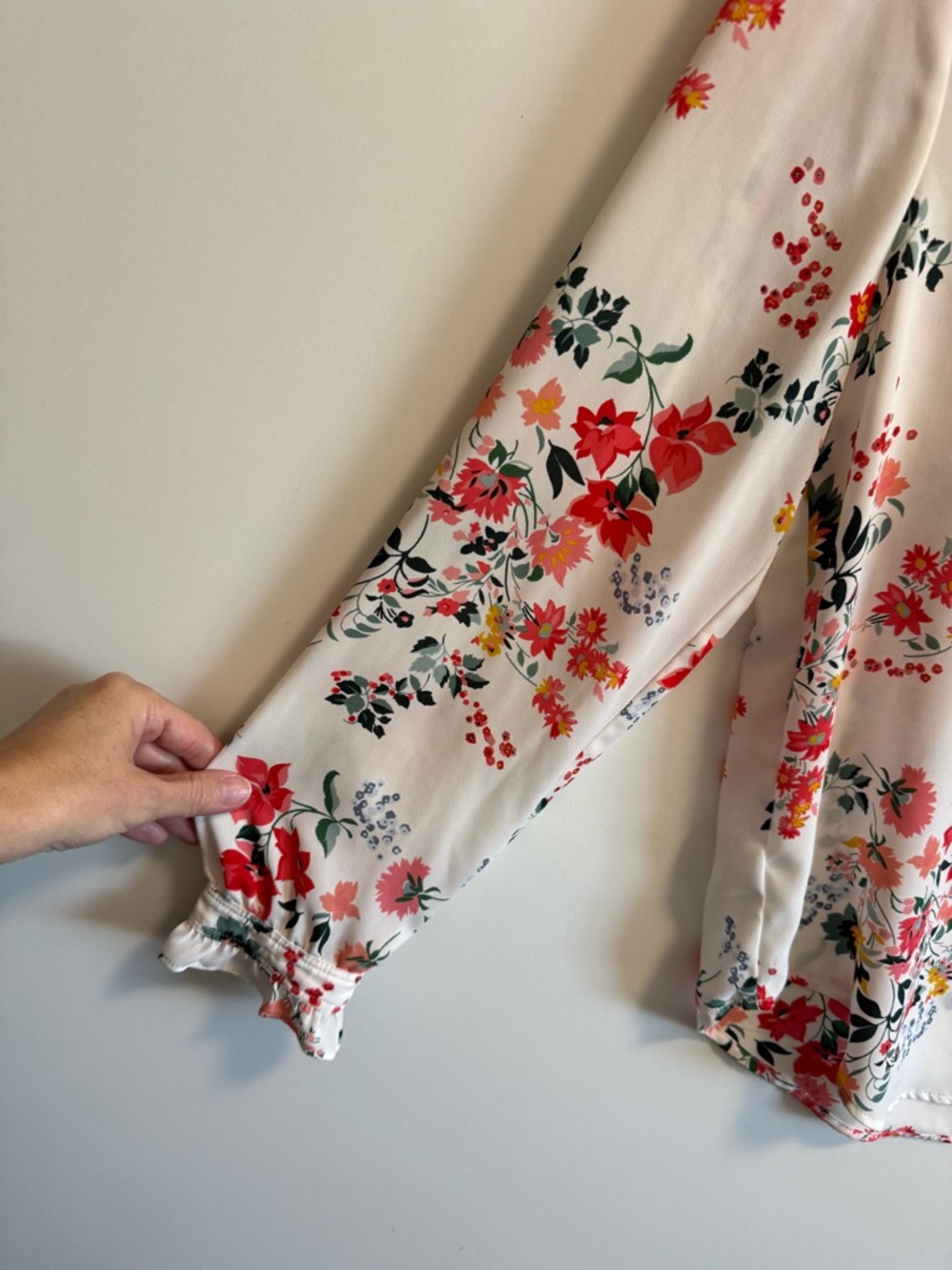 Loft White Floral Popover Blouse Top Ruffle Trim Spring Women’s SP Small Petite - Picture 4 of 7